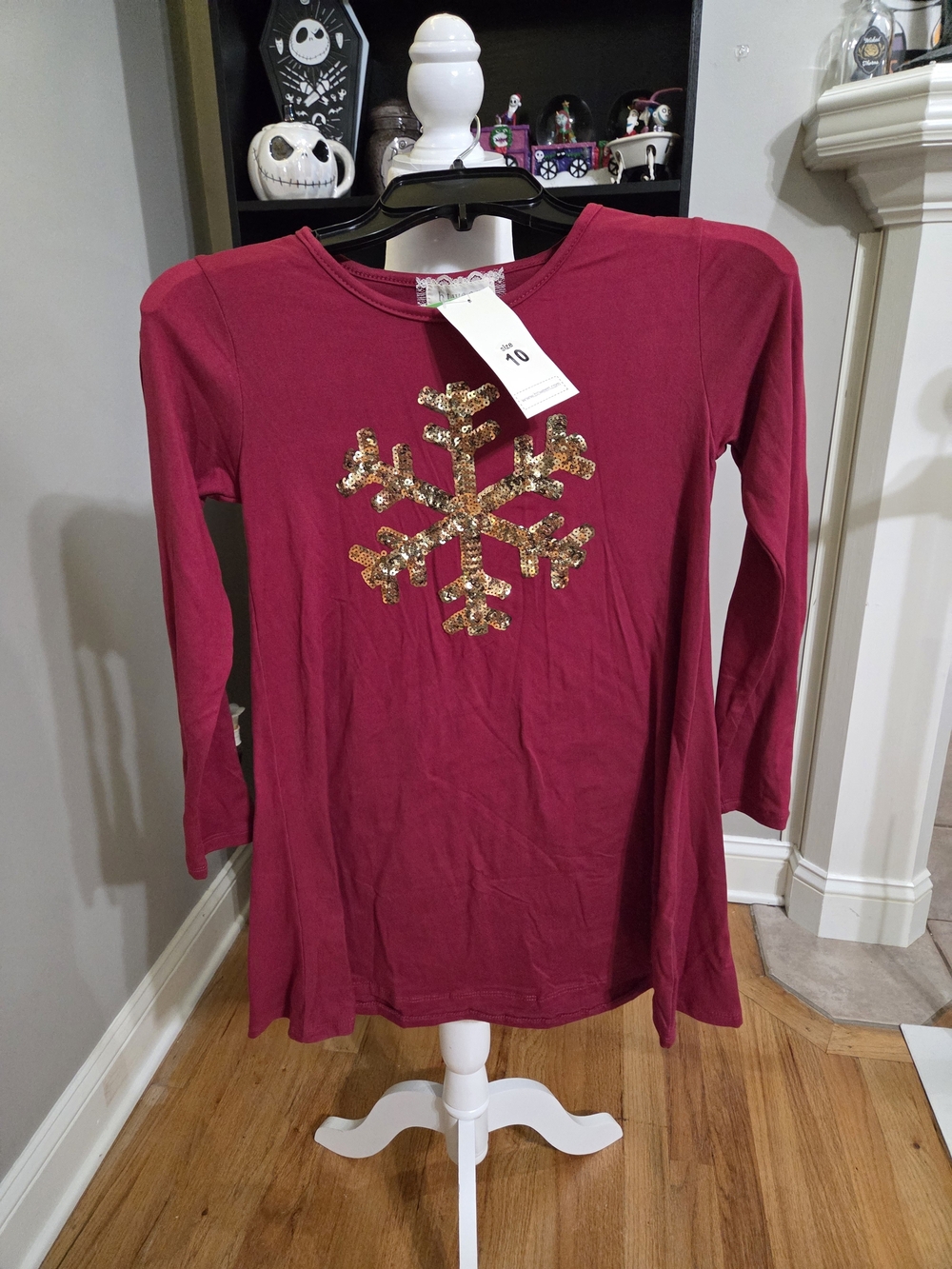 btween Maroon Long-Sleeve Tunic with Gold Sequin Snowflake